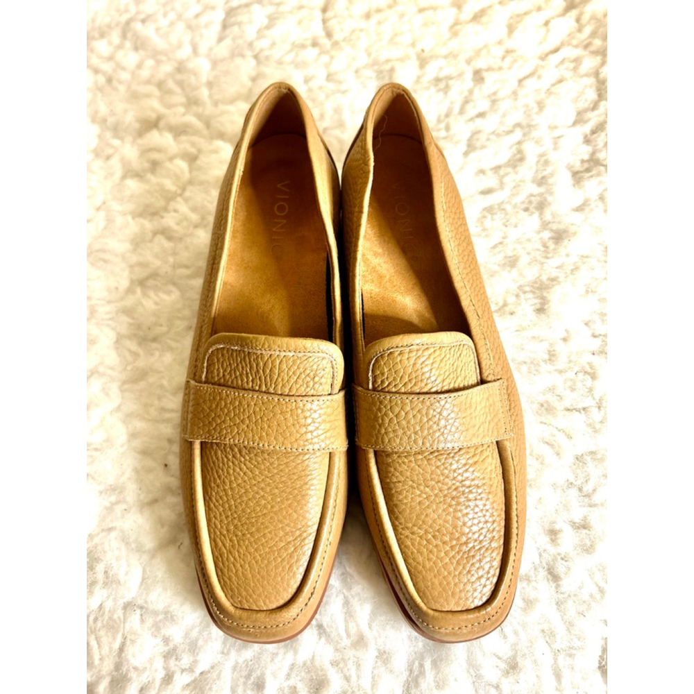 VIONIC SELLAH Leather Slip On Loafers Nude Color Size 7